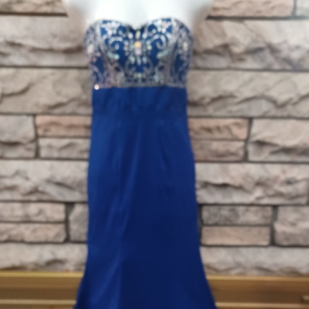 Windsor  (Prom)